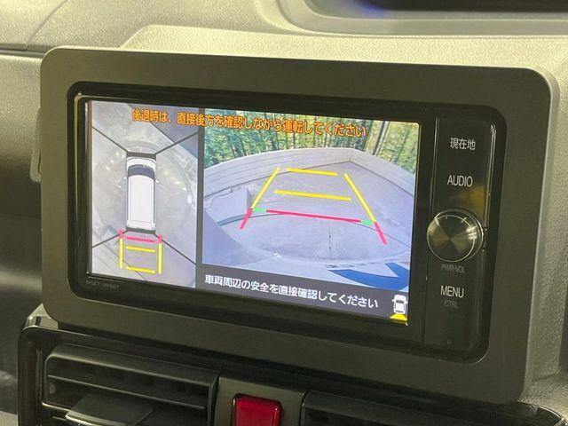 【全周囲カメラ】専用のカメラにより、上から見下ろしたような視点で360度クルマの周囲を確認することができます☆死角部分も確認しやすく、狭い場所での切り返しや駐車もスムーズに行えます。