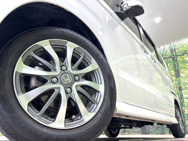 �y����14�C���`�A���~�z�C�[���z�O�ςɃ}�b�`���������A���~�z�C�[���𑕒����Ă���܂��B�e��ЊO�A���~�z�C�[����A�X�^�b�h���X�^�C�����戵�����Ă���܂��B���񂲑��k����������