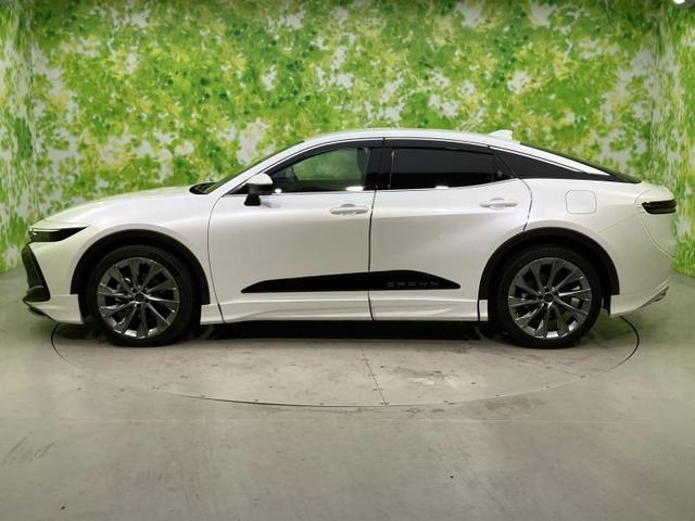 クラウンクロスオーバー2.5 G アドバンスト レザー パッケージ E-Four 4WD