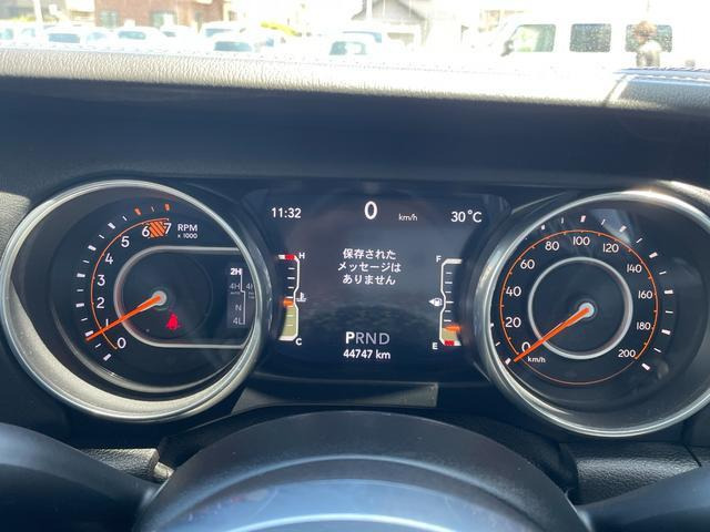ラングラーアンリミテッド サハラ 4WD
