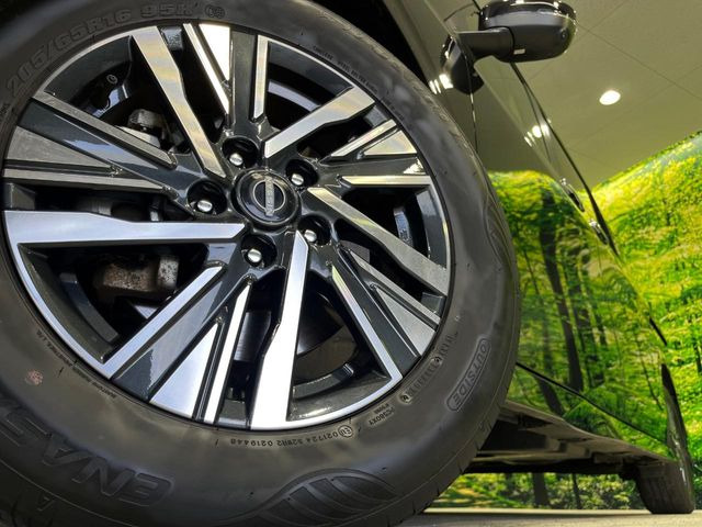 �y����16�C���`�A���~�z�C�[���z�O�ςɃ}�b�`���������A���~�z�C�[���𑕒����Ă���܂��B�e��ЊO�A���~�z�C�[����A�X�^�b�h���X�^�C�����戵�����Ă���܂��B���񂲑��k����������