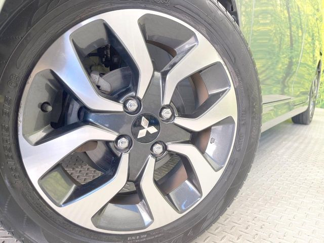 �y����15�C���`�A���~�z�C�[���z�O�ςɃ}�b�`���������A���~�z�C�[���𑕒����Ă���܂��B�e��ЊO�A���~�z�C�[����A�X�^�b�h���X�^�C�����戵�����Ă���܂��B���񂲑��k����������