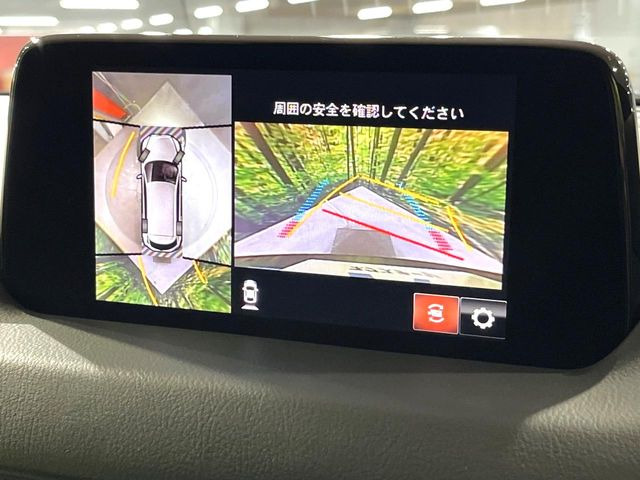 【360&deg;ビューモニター】専用のカメラにより、上から見下ろしたような視点で360度クルマの周囲を確認することができます☆死角部分も確認しやすく、狭い場所での切り返しや駐車もスムーズに行えます。