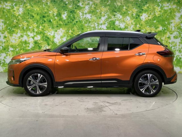 キックス1.2 X FOUR ツートーン インテリアエディション(e-POWER) 4WD