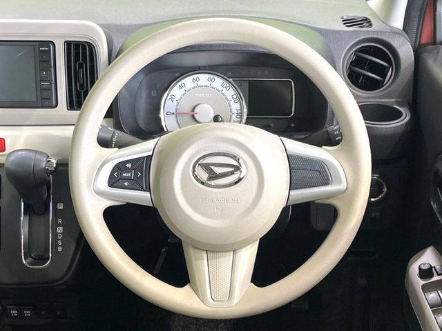 �y�X�e�A�����O�X�C�b�`�z�^�]���A�O������ڐ������炷���ƂȂ��A�I�[�f�B�I���̑��삪�\�ȕ֗��@�\!���S&���K�ȃh���C�u�����o���Ă���܂���