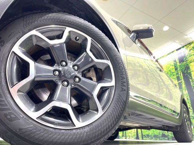 �y����17�C���`�A���~�z�C�[���z�O�ςɃ}�b�`���������A���~�z�C�[���𑕒����Ă���܂��B�e��ЊO�A���~�z�C�[����A�X�^�b�h���X�^�C�����戵�����Ă���܂��B���񂲑��k����������