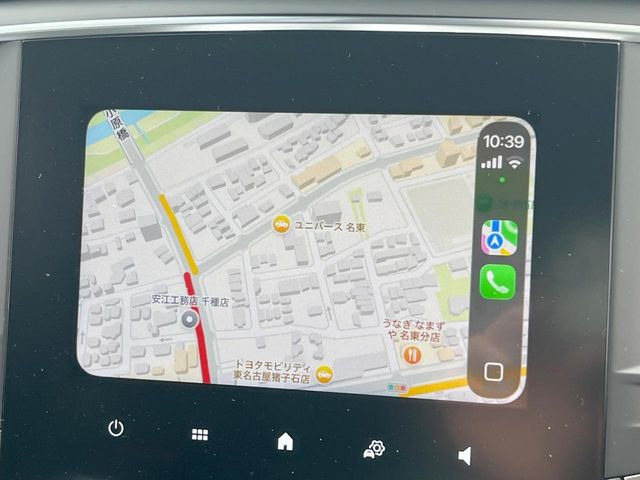 ��Apple Car Play:�X�}�z�Ƃ̗L���ڑ��ŁA�i�r�E�I�[�f�B�I�Đ��ȂǃX�}�z�̃A�v���@�\����ʂł��g����֗��@�\�ł�!