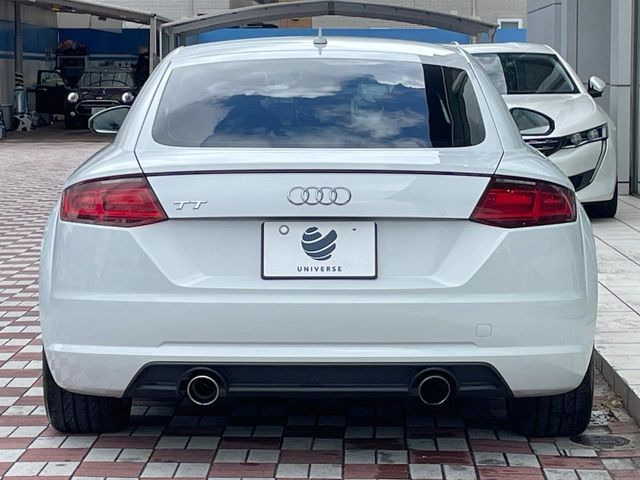 ●当店では第三者機関による車両品質鑑定を導入し、修復歴車を排除。鑑定書が発行されますので、ぱっと見ただけでは分からない箇所まで納得した上でご検討いただけます。※一部未実施の場合がございます。