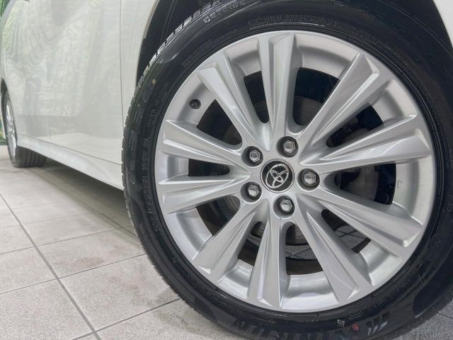 �y����18�C���`�A���~�z�C�[���z�O�ςɃ}�b�`���������A���~�z�C�[���𑕒����Ă���܂��B�e��ЊO�A���~�z�C�[����A�X�^�b�h���X�^�C�����戵�����Ă���܂��B���񂲑��k����������