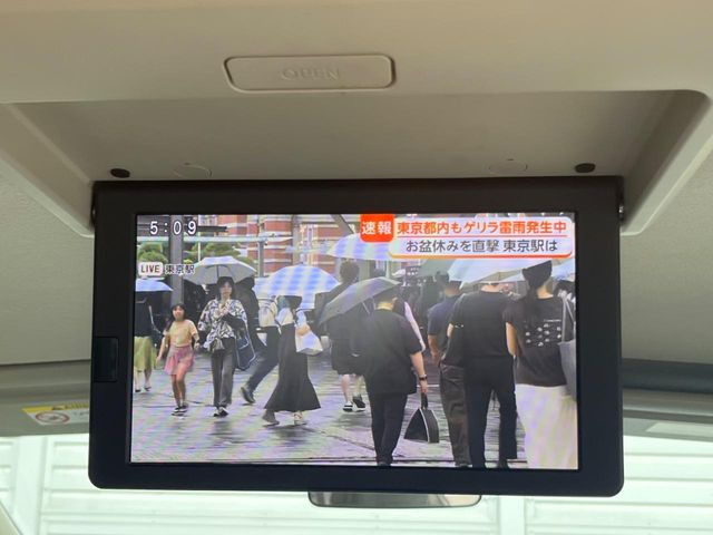 セレナ2.0 ハイウェイスター プロパイロット エディション