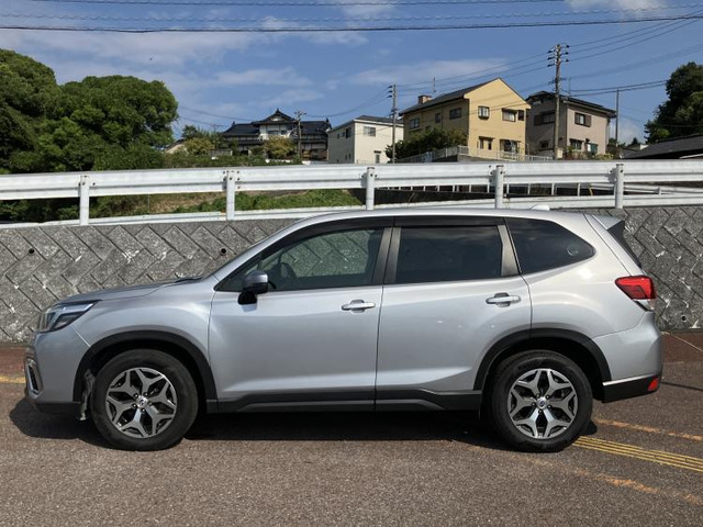 フォレスター2.5 ツーリング 4WD