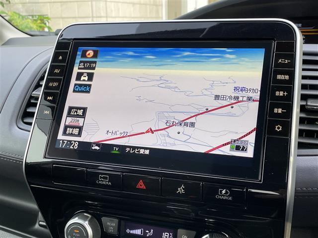 セレナ1.2 e-POWER ハイウェイスターV