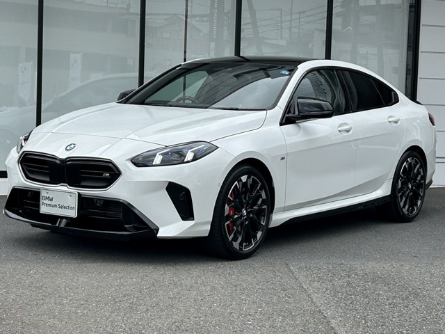 2シリーズグランクーペM235 xドライブ 4WD