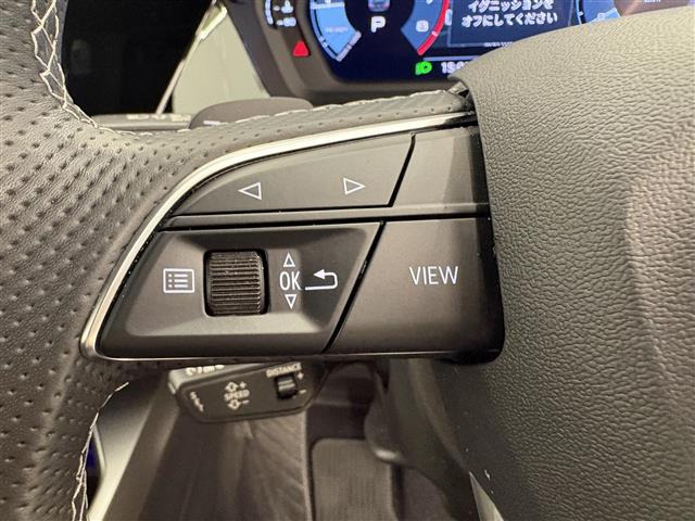 A3セダン30 TFSI Sライン
