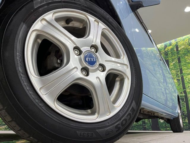 �y14�C���`�A���~�z�C�[���z�O�ςɃ}�b�`�����A���~�z�C�[���𑕒����Ă���܂��B�e��A���~�z�C�[����A�X�^�b�h���X�^�C�����戵�����Ă���܂��B���񂲑��k����������
