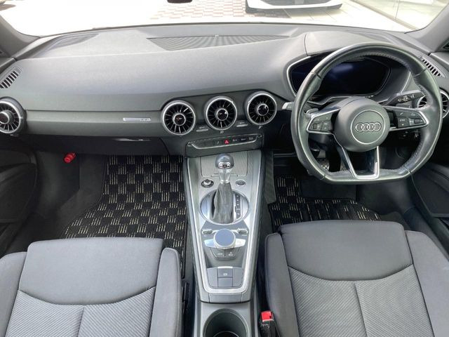 TTクーペ2.0 TFSI