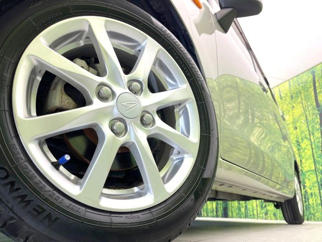 �y����14�C���`�A���~�z�C�[���z�O�ςɃ}�b�`���������A���~�z�C�[���𑕒����Ă���܂��B�e��ЊO�A���~�z�C�[����A�X�^�b�h���X�^�C�����戵�����Ă���܂��B���񂲑��k����������