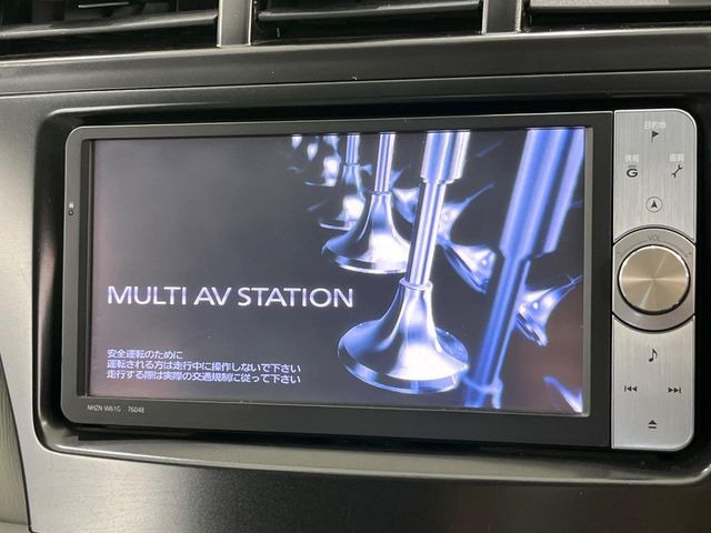 プリウスα1.8 S
