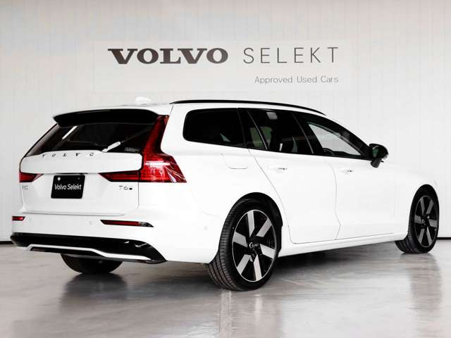 V60ウルトラ T6  AWD プラグインハイブリッド 4WD