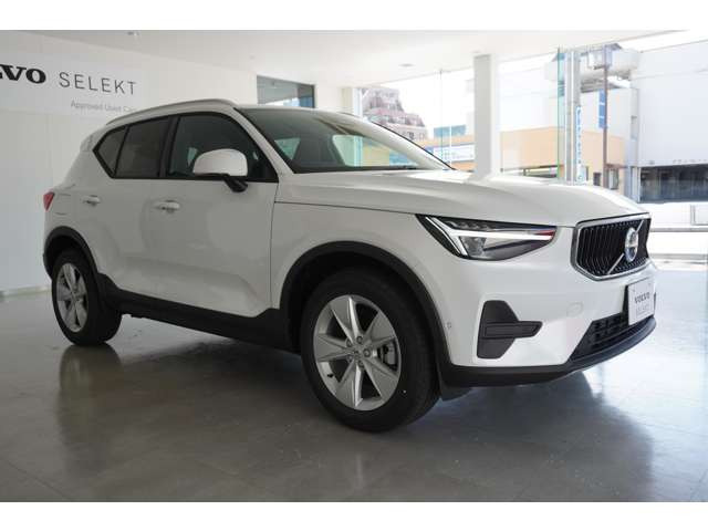 XC40エッセンシャル B3 セレクション