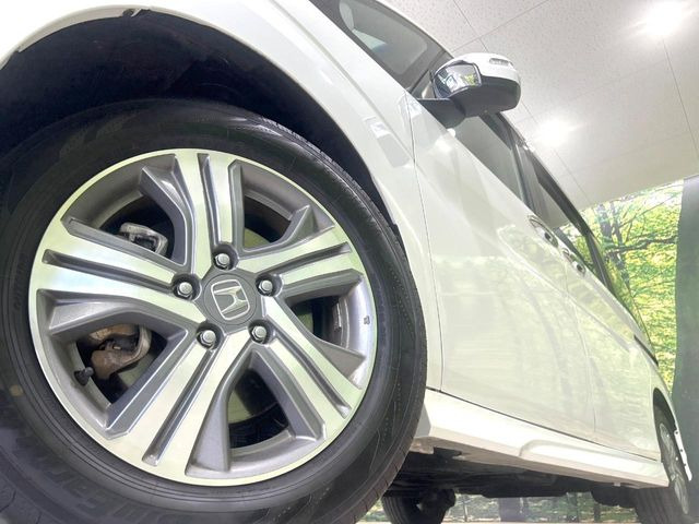 �y����16�C���`�A���~�z�C�[���z�O�ςɃ}�b�`���������A���~�z�C�[���𑕒����Ă���܂��B�e��ЊO�A���~�z�C�[����A�X�^�b�h���X�^�C�����戵�����Ă���܂��B���񂲑��k����������