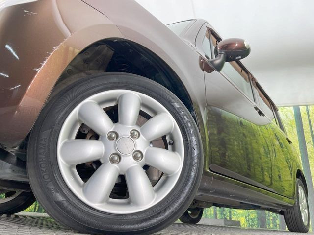 �y�A���~�z�C�[���z�O�ςɃ}�b�`�����A���~�z�C�[���𑕒����Ă���܂��B�e��A���~�z�C�[����A�X�^�b�h���X�^�C�����戵�����Ă���܂��B���񂲑��k����������