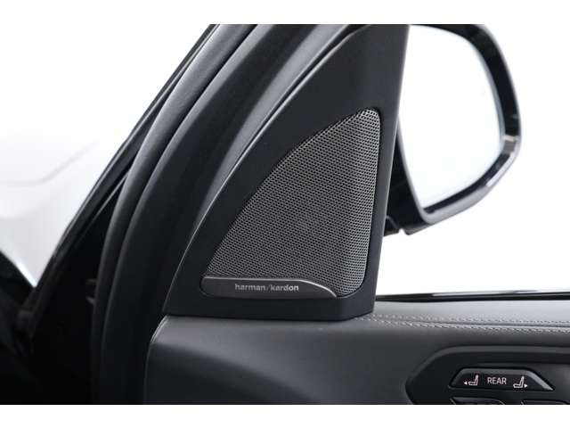3��V�[�g�̎��p�������˔������ABMW�ŏ㋉�̍����\���O�W���A���[SUV�A��l���ŏ�Ԃ���p�x���������ɂ����߂Ȉ��ł��B