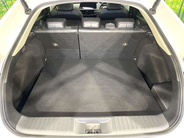 ドライバーによって運転しやすいポジションは異なり、あの車はどうなのか不安なこともありますよね。気になるお車は店頭で乗り込んでご確認いただけます♪