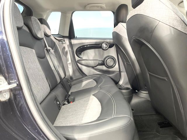���㕔���Ȃ��C�ɂȂ�悤�ȃL�Y�E�����ւ��蓙�A�傫�ȃ_���[�W�͂Ȃ��A�ǍD�ȏ�Ԃł��B