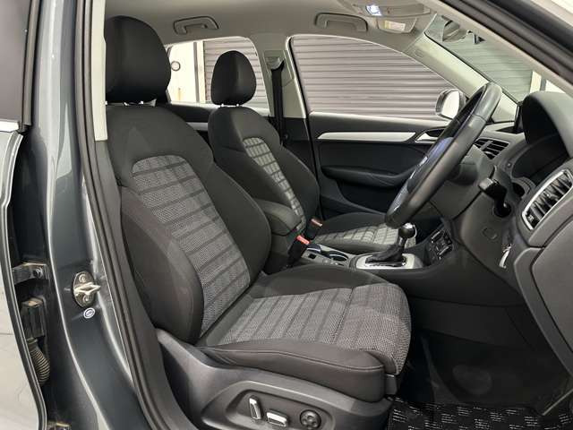 Q32.0 TFSI クワトロ 180PS 4WD