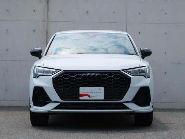 Q3