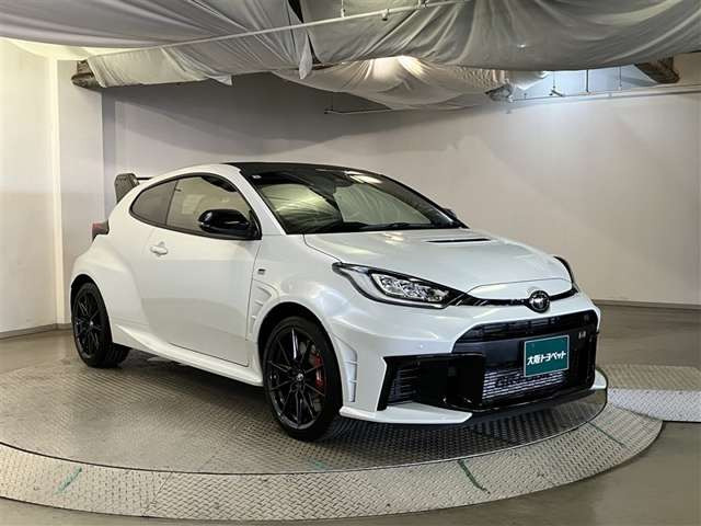GRヤリス1.6 RZ ハイ パフォーマンス + エアロ パフォーマンス パッケージ 4WD