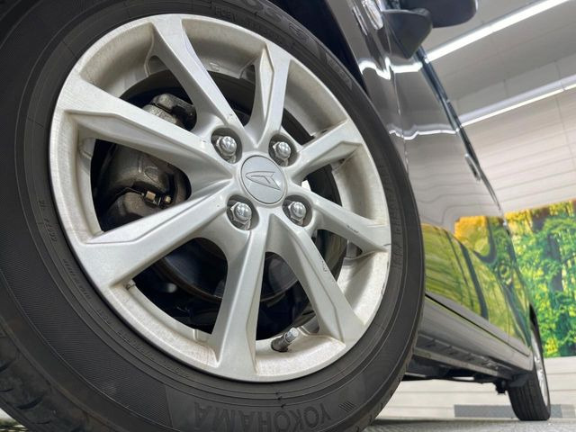 �y�����A���~�z�C�[���z�O�ςɃ}�b�`���������A���~�z�C�[���𑕒����Ă���܂��B�e��ЊO�A���~�z�C�[����A�X�^�b�h���X�^�C�����戵�����Ă���܂��B���񂲑��k����������