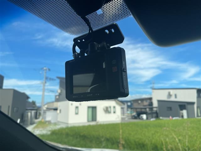 ハリアー2.0 プレミアム メタル アンド レザーパッケージ