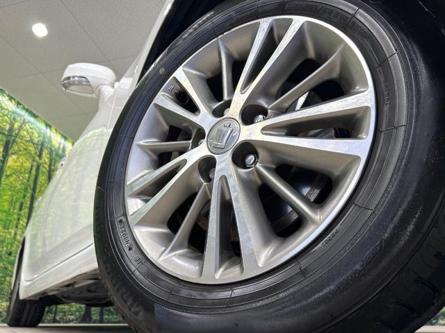 �y����16�C���`�A���~�z�C�[���z�O�ςɃ}�b�`���������A���~�z�C�[���𑕒����Ă���܂��B�e��ЊO�A���~�z�C�[����A�X�^�b�h���X�^�C�����戵�����Ă���܂��B���񂲑��k����������