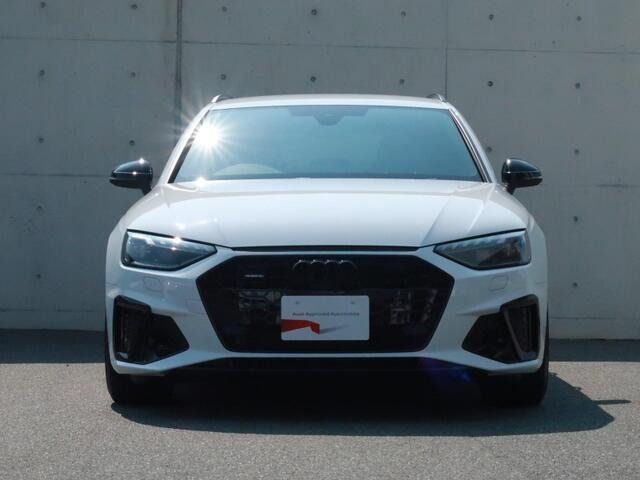 A4アバント40 TDI クワトロ Sライン 4WD