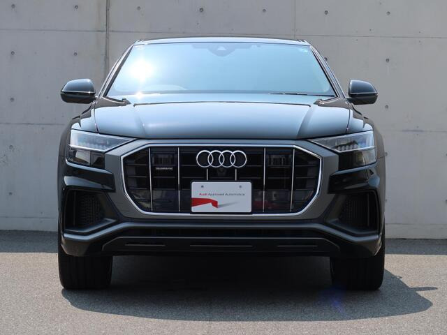 Q855 TFSI クワトロ 4WD