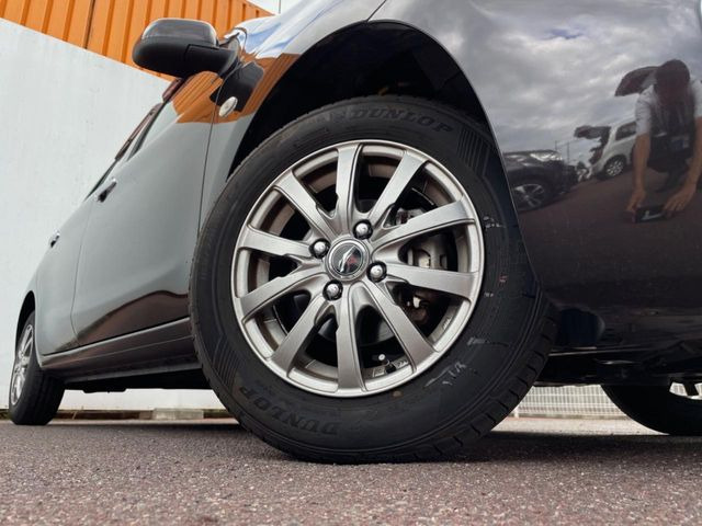 �y14�C���`�A���~�z�C�[���z�O�ςɃ}�b�`�����A���~�z�C�[���𑕒����Ă���܂��B�e��A���~�z�C�[����A�X�^�b�h���X�^�C�����戵�����Ă���܂��B���񂲑��k����������