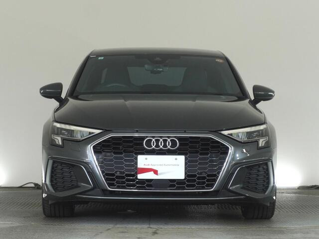 A3セダン30 TFSI Sライン