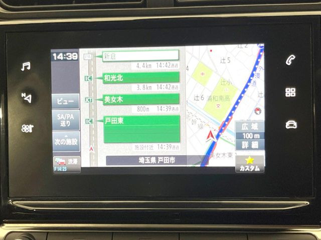 ●純正ナビ:一体感のあるナビは、高級感ある車内を演出してくれます。オーディオ機能も充実しておりますので、運転もより楽しめます♪