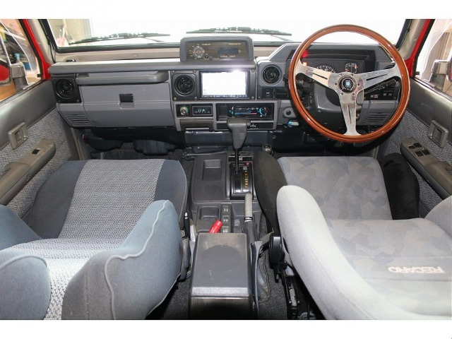 ランドクルーザー704.2 ZX ディーゼル 4WD