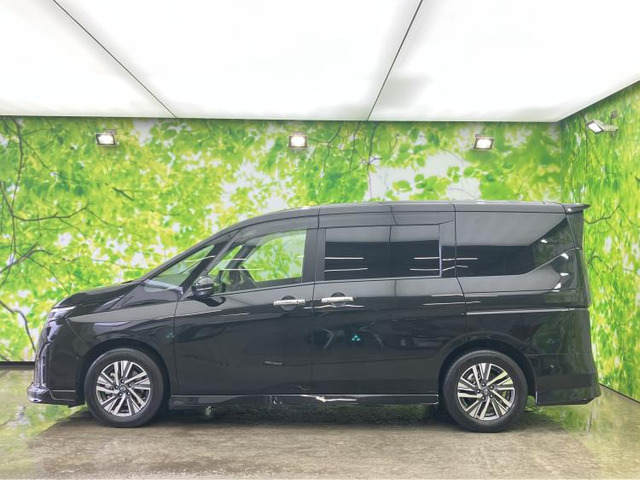 セレナ1.4 e-POWER ハイウェイスターV