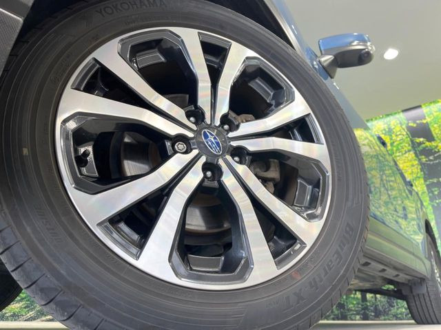 �y����18�C���`�A���~�z�C�[���z�O�ςɃ}�b�`���������A���~�z�C�[���𑕒����Ă���܂��B�e��ЊO�A���~�z�C�[����A�X�^�b�h���X�^�C�����戵�����Ă���܂��B���񂲑��k����������