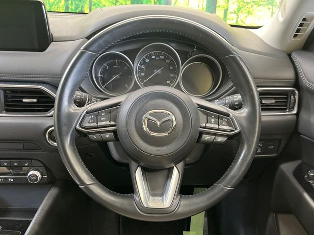 【ステアリングスイッチ】運転中、前方から目線をそらすことなく、オーディオ等の操作が可能な便利機能!安心&快適なドライブを演出してくれます♪