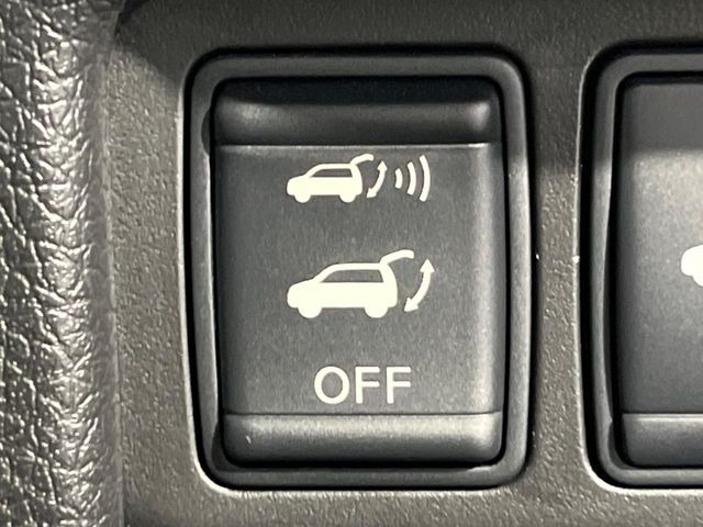 【パワーバックドア】スマートキーや運転席のボタンを押すだけでリアゲートが自動で開閉します!荷物を持っている時や、高い位置にあるバックドアを閉める際に便利な機能です♪