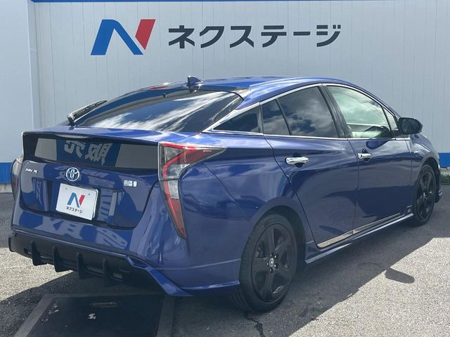 ☆全国のネクステージからお取り寄せが可能※!遠方の店舗に展示してあるクルマが気になる場合も、最寄りの店舗でご覧いただくことが可能です!是非私たちに要望をお聞かせください!※別途費用