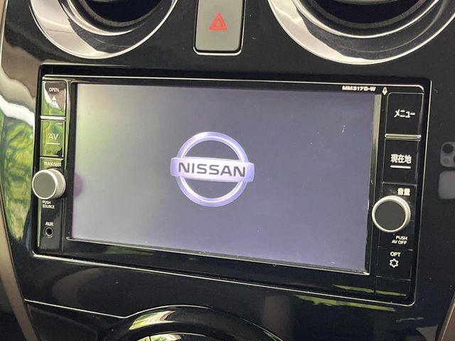 【純正SDナビ】人気の純正ナビを装備。オーディオ機能も充実しており、Bluetooth接続すればお持ちのスマホやMP3プレイヤーの音楽を再生可能!毎日の運転がさらに楽しくなります!!