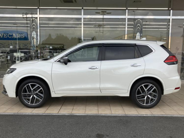 エクストレイル2.0 モード・プレミア 4WD