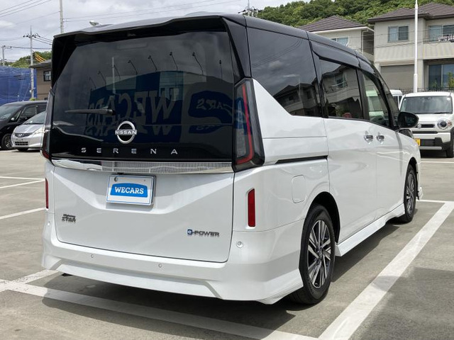 セレナ1.4 e-POWER ハイウェイスターV