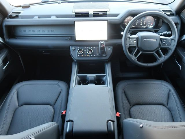 ディフェンダー110 X ダイナミック SE 3.0L D350 ディーゼル 4WD